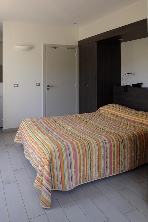 Hotel Du Bosquet Pégomas Kültér fotó